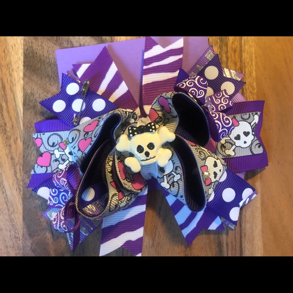 Skull Hair Bow